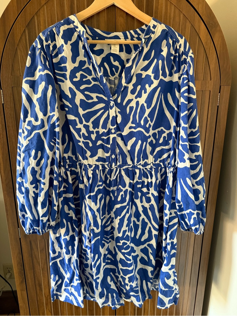 H&M Coral Blue and White Dress